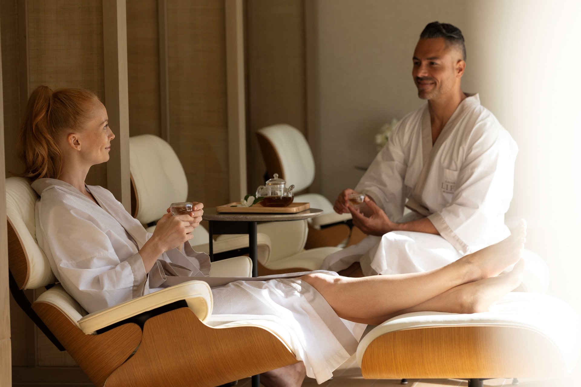 Layan_Life_by_Anantara_IV_Room_Couple_GHA.jpg