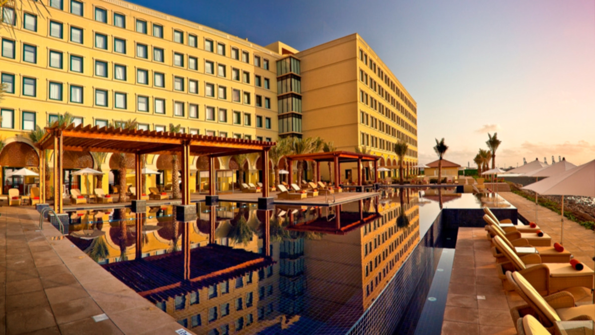 JIB_PoolVIP2_L_5782_Original.jpg