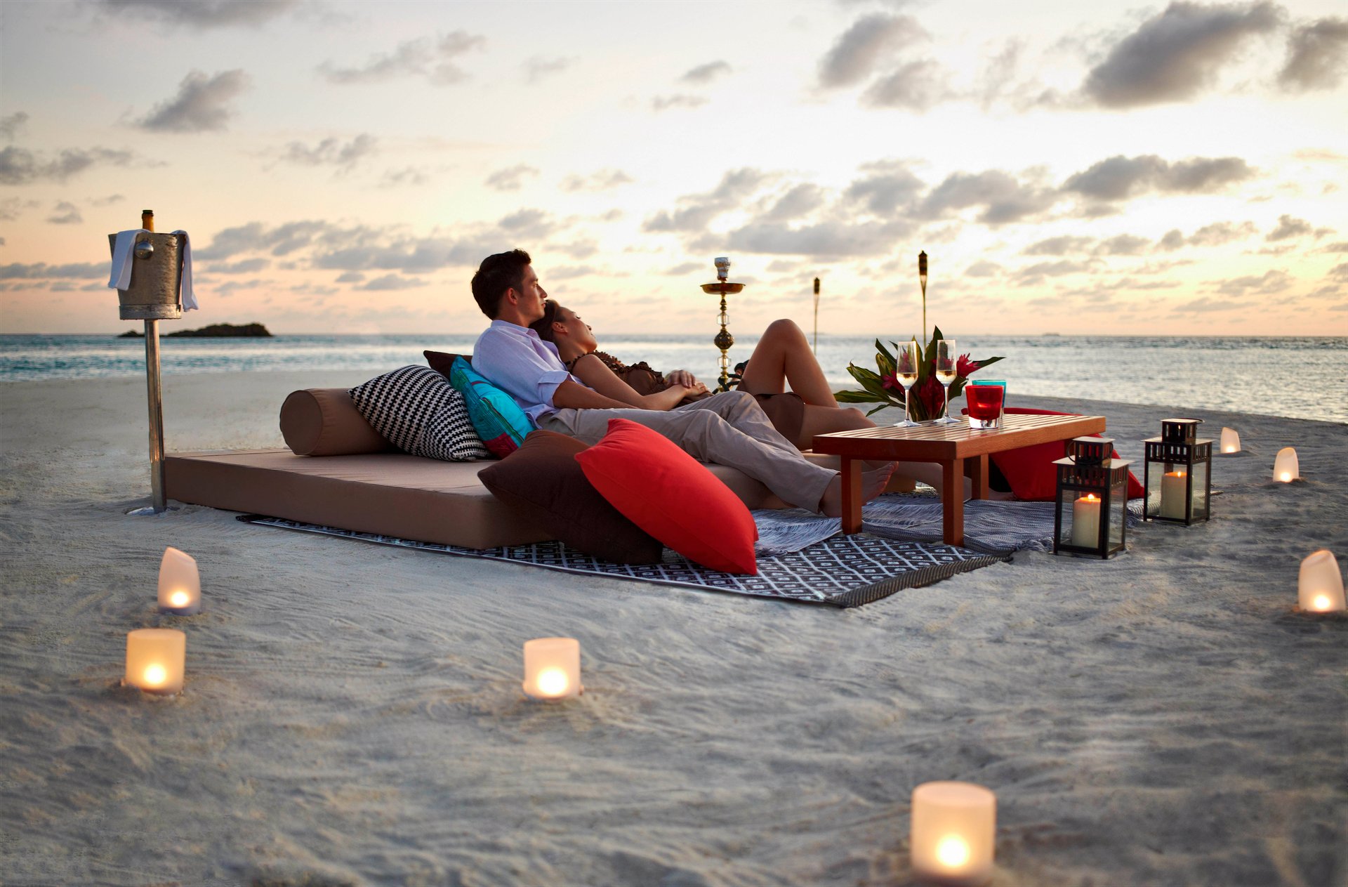 TRML_Romantic_Dinner.jpg