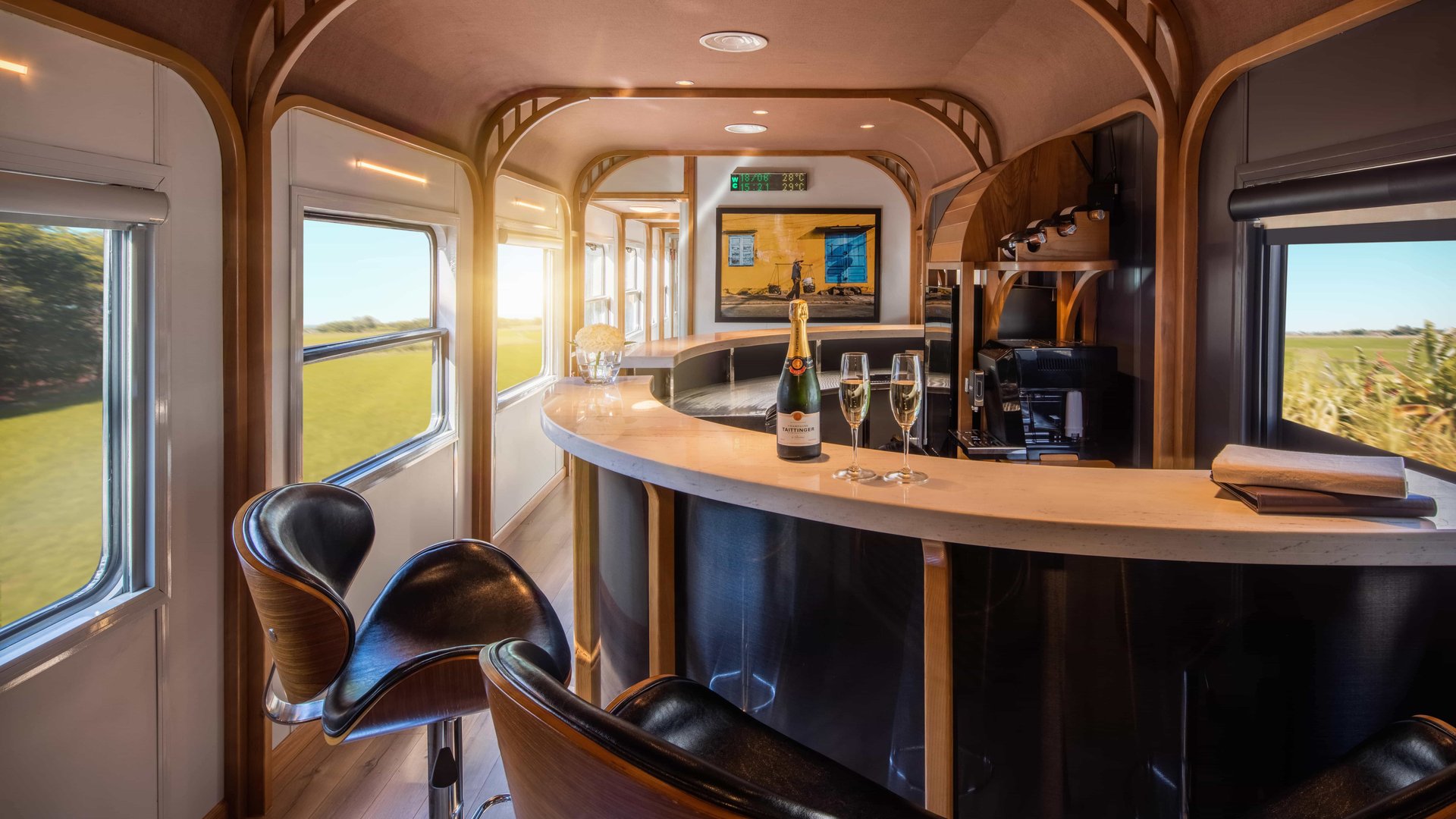 8c30500c658a-MinorTrain-06.20207094-HDR-1-min-1- (1).jpg