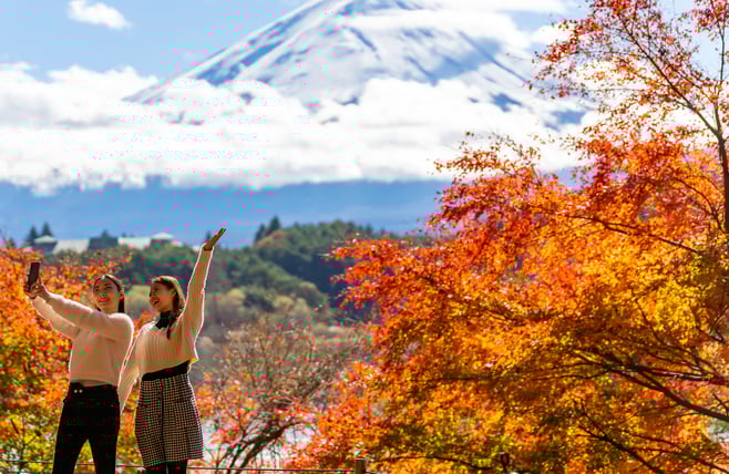 Holiday_autumn.jpg