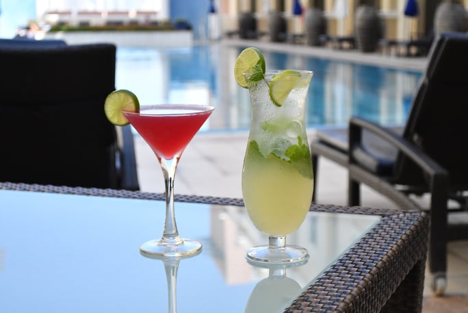 Oaks Ibn Battuta Dubai_Dining_Skyline Pool 1_1920x1280.jpg