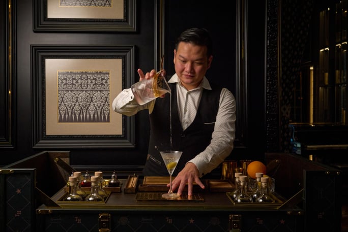 sindhorn-kempinski-firefly-bar