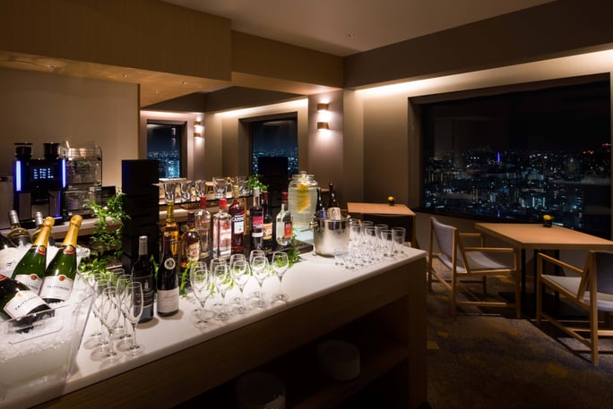 Evening Cocktails at the Executive Lounge on 35th Floor