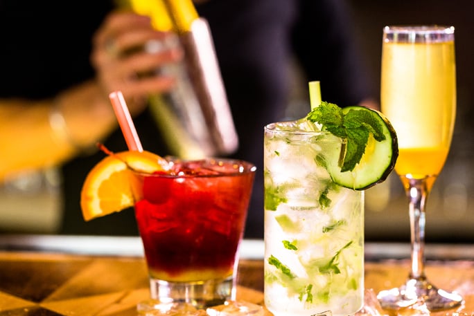 COCKTAIL MIXOLOGY CLASS__960x519-02.jpg
